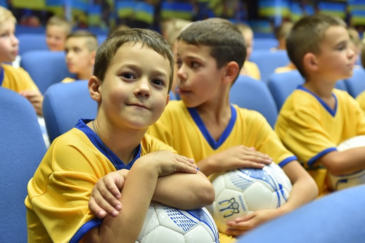 академія 3 min